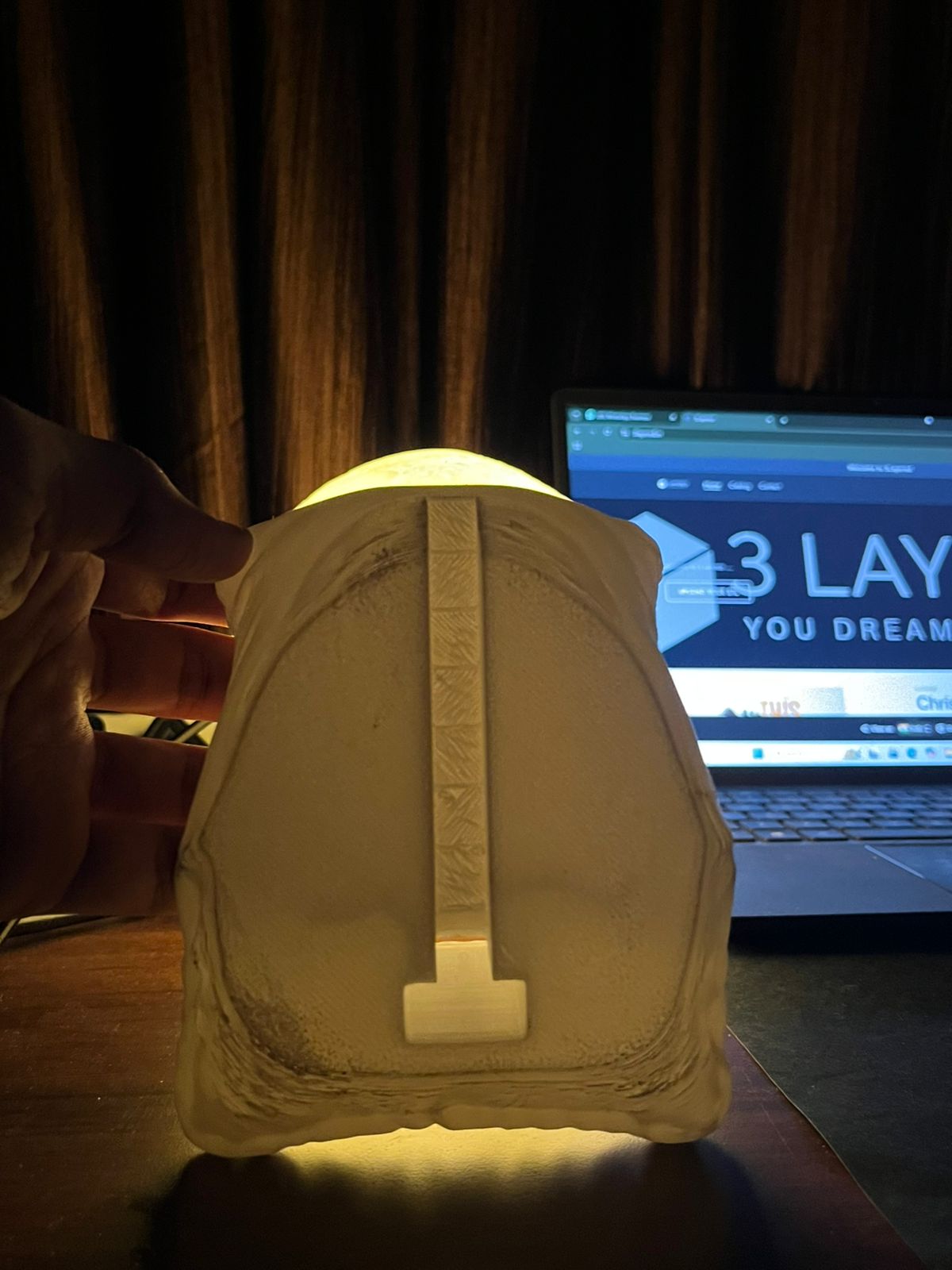 The Pillow Rest – 3D Printed Charging Phone Stand